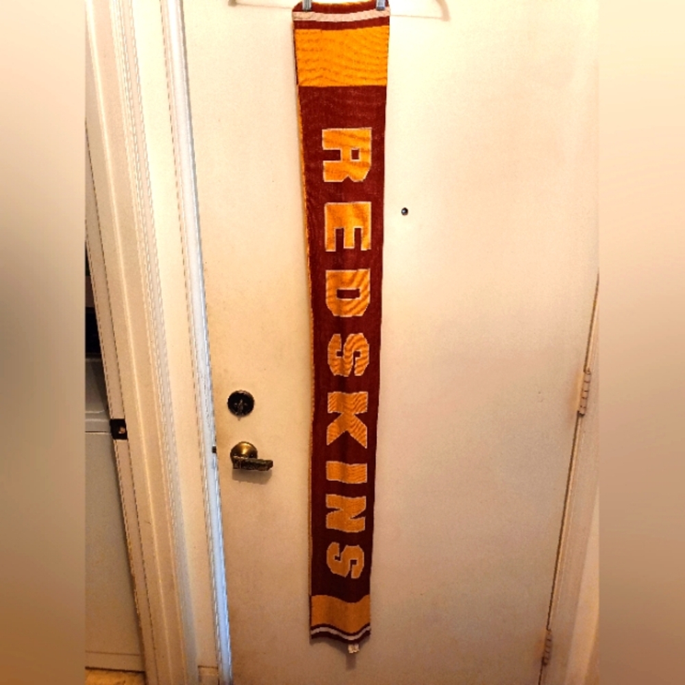 Vintage Washington Redskins Reebok Scarf